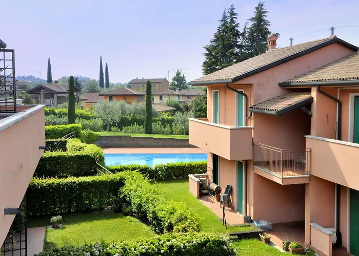 Retreat At Via Toscanini