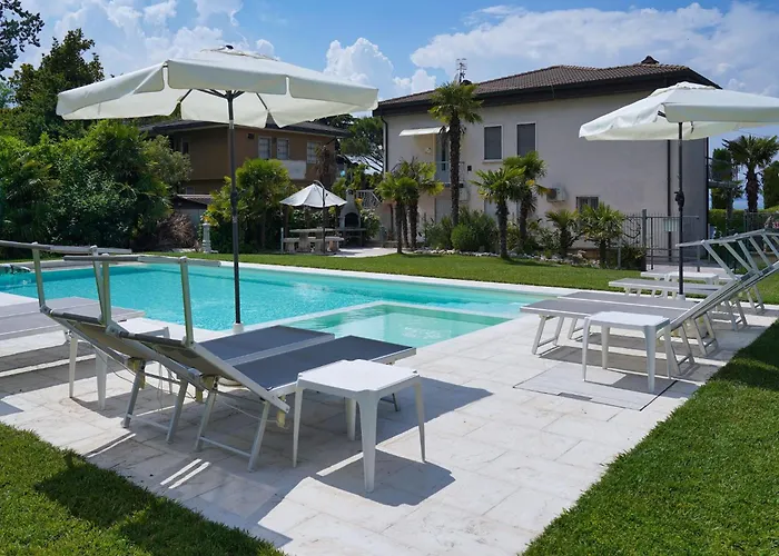Apartment By Lake Garda Near Gardaland